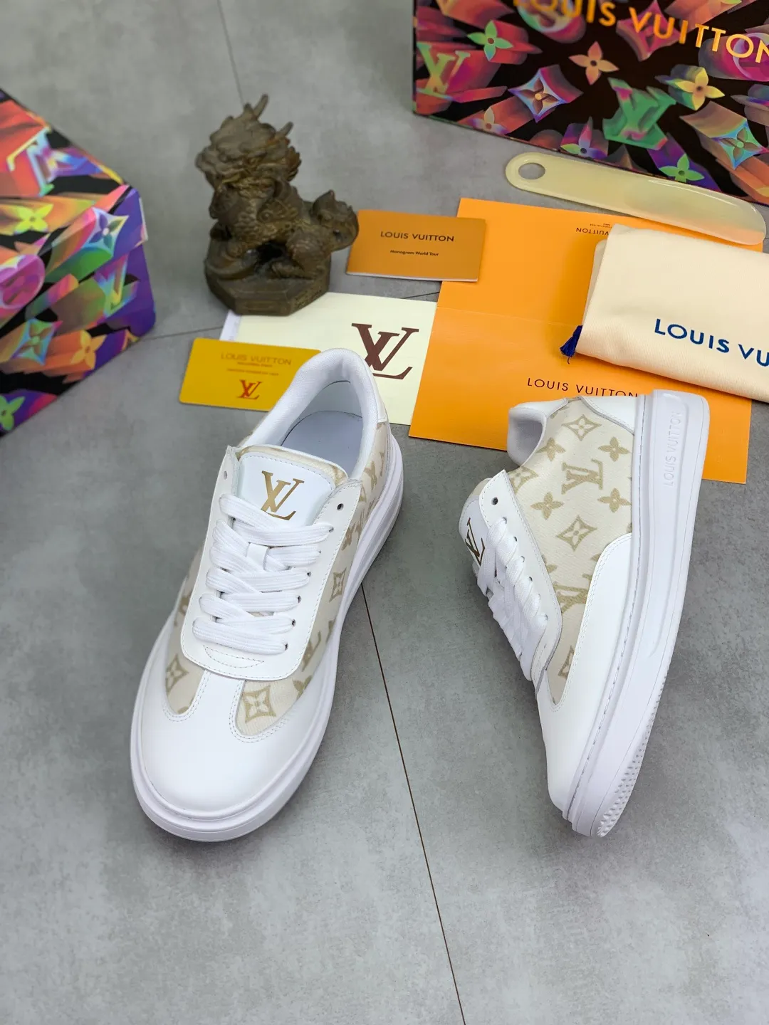 Men's men's shoes💰P520💰[New model]🆘High quality cowhide [Louis Vuitton]LV official website latest model🎁casual and fashionable men's shoes👟hot style💥simple and elegant style, exclusive for trendy men. Unique official website latest brand elements👑original decoration, fashionable and generous, the fabric is made of original denim➕comfortable and breathable mesh lining➕cow leather feet ✅The official website specifies wear-resistant casual outsole, the classic model is taken in real life🎬Color: 5⃣️colors available😍Number of codes: 38-44 Full set of packaging